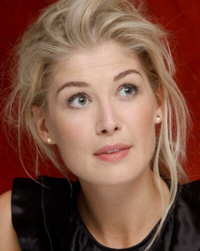 rosamund pike hot|Rosamund Pike shows off her stunning figure in lingerie magazine shoot ...